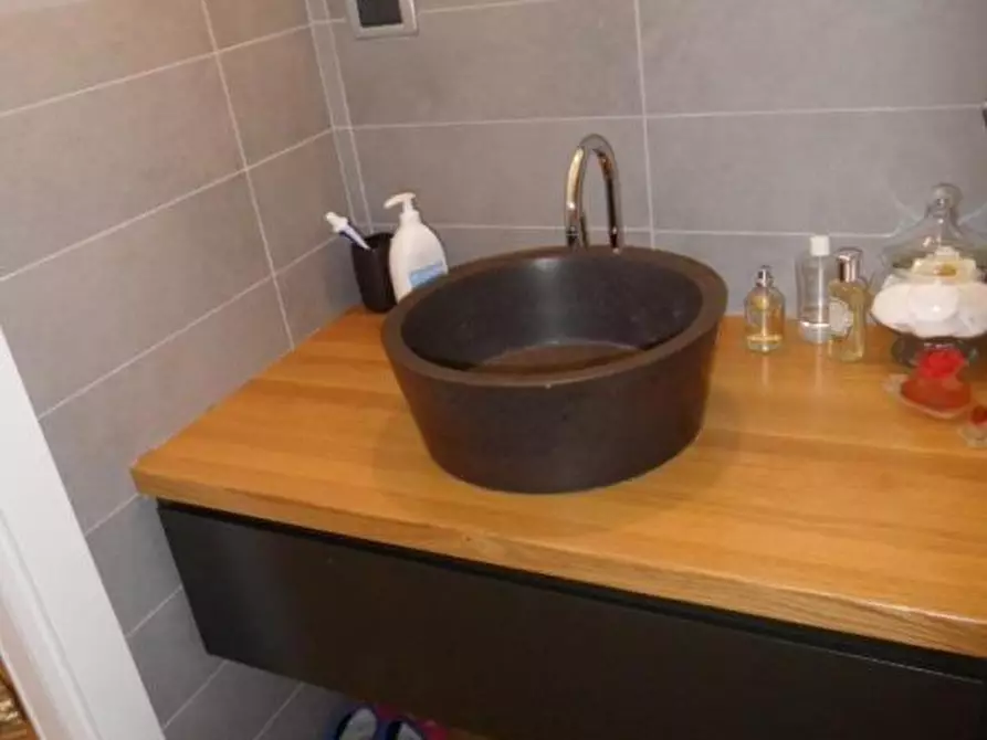 Immagine 10 di Appartamento in vendita  in via mazzini a Alassio