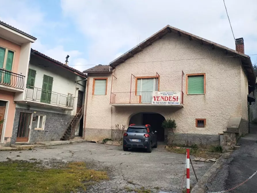 Immagine 1 di Casa indipendente in vendita  in via al borghetto a Garessio