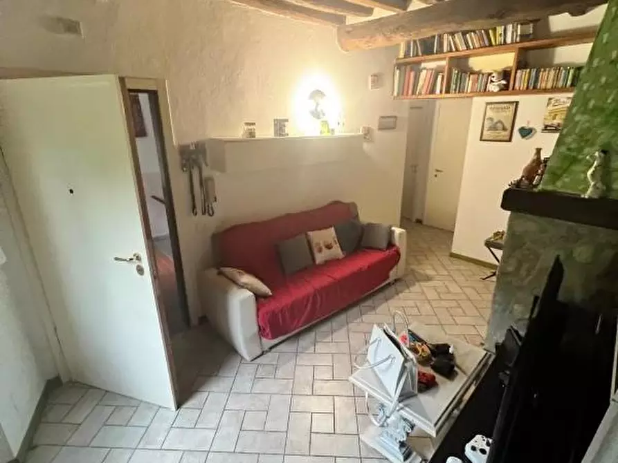 Immagine 4 di Appartamento in vendita  in san piero a sieve a Scarperia E San Piero