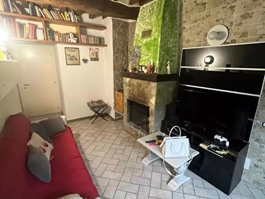 Immagine 5 di Appartamento in vendita  in san piero a sieve a Scarperia E San Piero