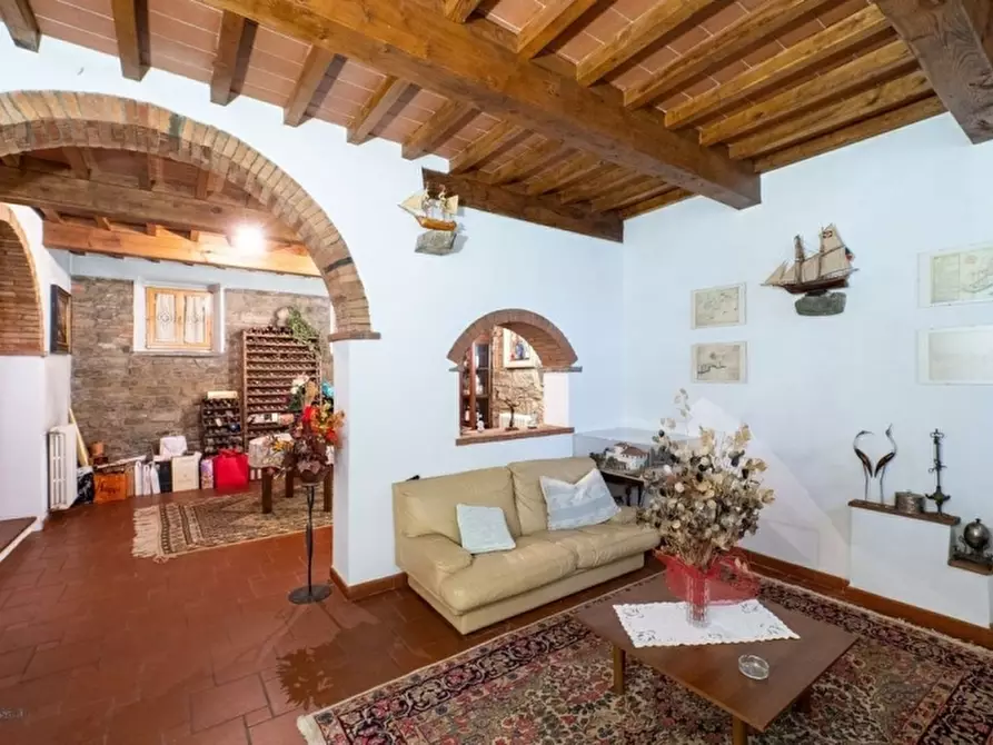 Immagine 13 di Azienda agricola in vendita  in RUFINA a Rufina