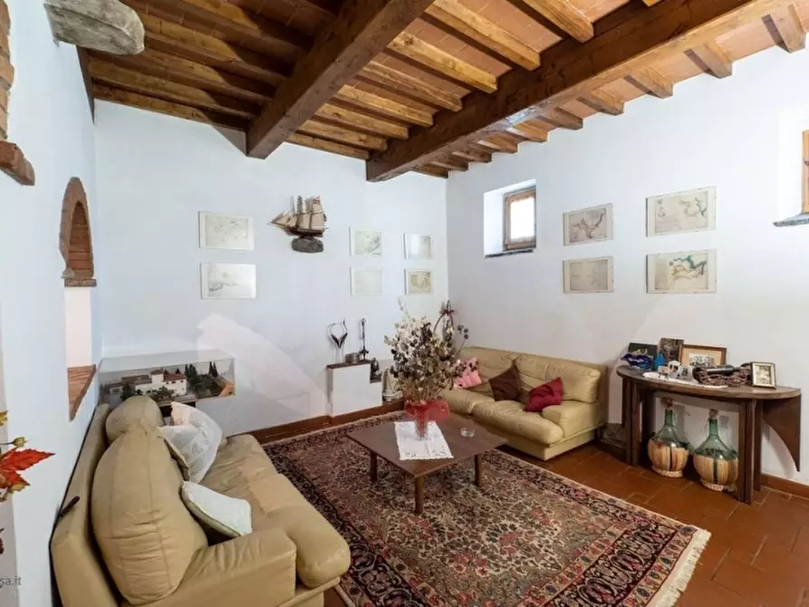 Immagine 3 di Azienda agricola in vendita  in RUFINA a Rufina