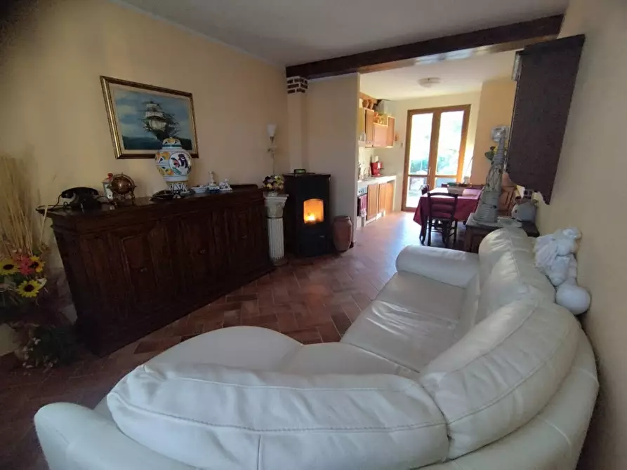 Immagine 2 di Appartamento in vendita  in provinciale a Scarperia E San Piero