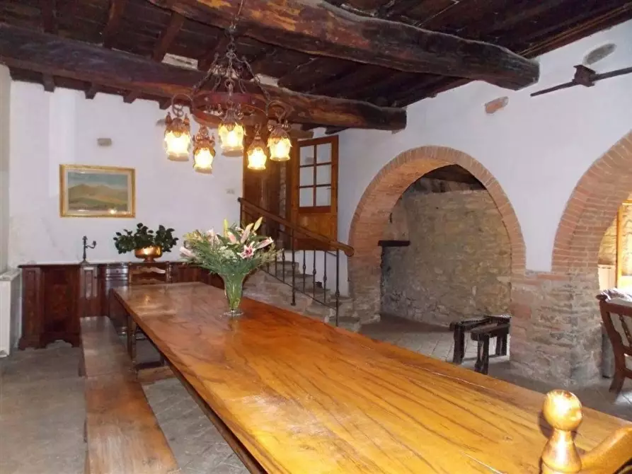 Immagine 2 di Immobile di prestigio in vendita  in FRAZIONE RONTA a Borgo San Lorenzo