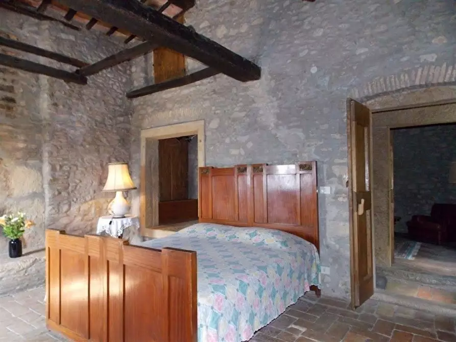 Immagine 10 di Immobile di prestigio in vendita  in FRAZIONE RONTA a Borgo San Lorenzo