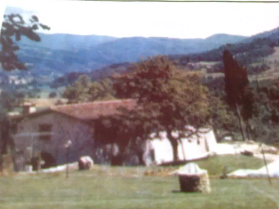 Immagine 4 di Rustico / casale in vendita  a Vicchio