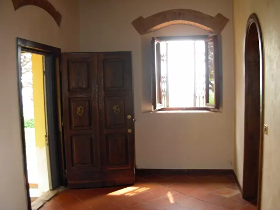 Immagine 5 di Villa in vendita  in galliano a Scarperia E San Piero