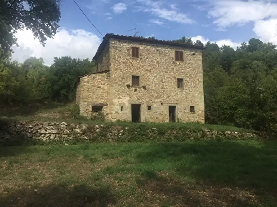 Immagine 1 di Rustico / casale in vendita  in strada principale a Castel Focognano