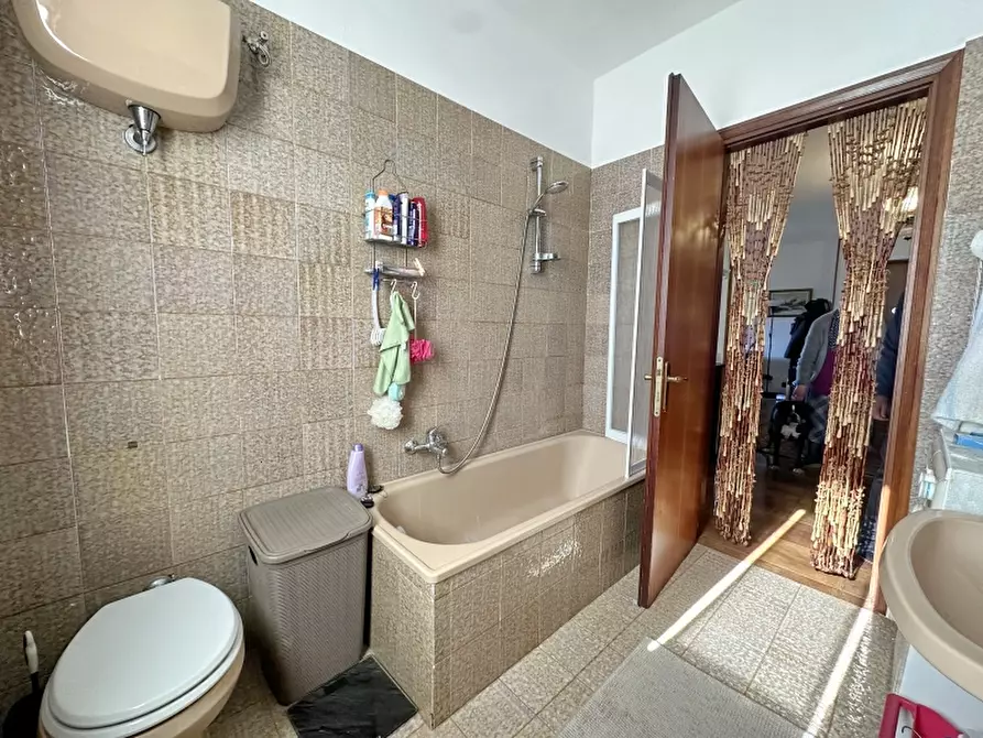 Immagine 15 di Appartamento in vendita  in VIA DELLA SERRA 12 a Gavorrano