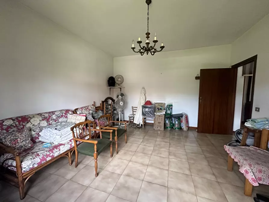 Immagine 13 di Villa in vendita  in via Rossini a Gavorrano