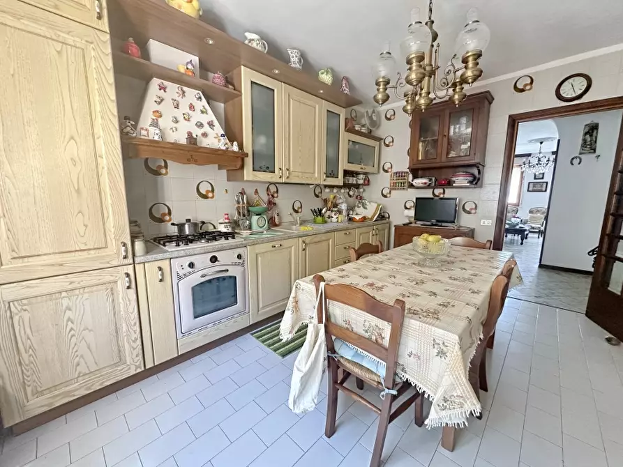 Immagine 3 di Appartamento in vendita  in VIA DELLA SERRA a Gavorrano