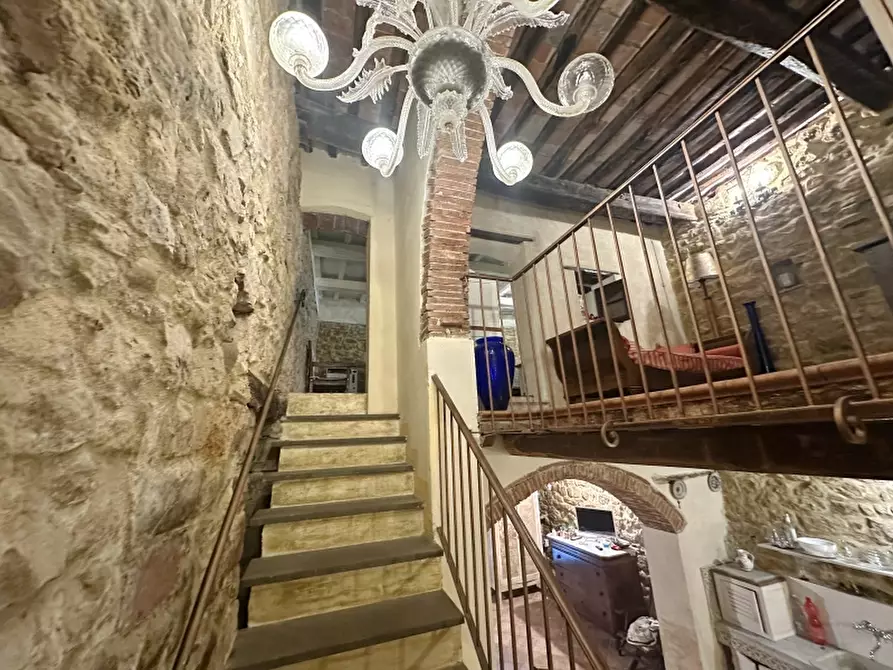 Immagine 9 di Appartamento in vendita  in VIA DELLE LOGGE 6 a Gavorrano