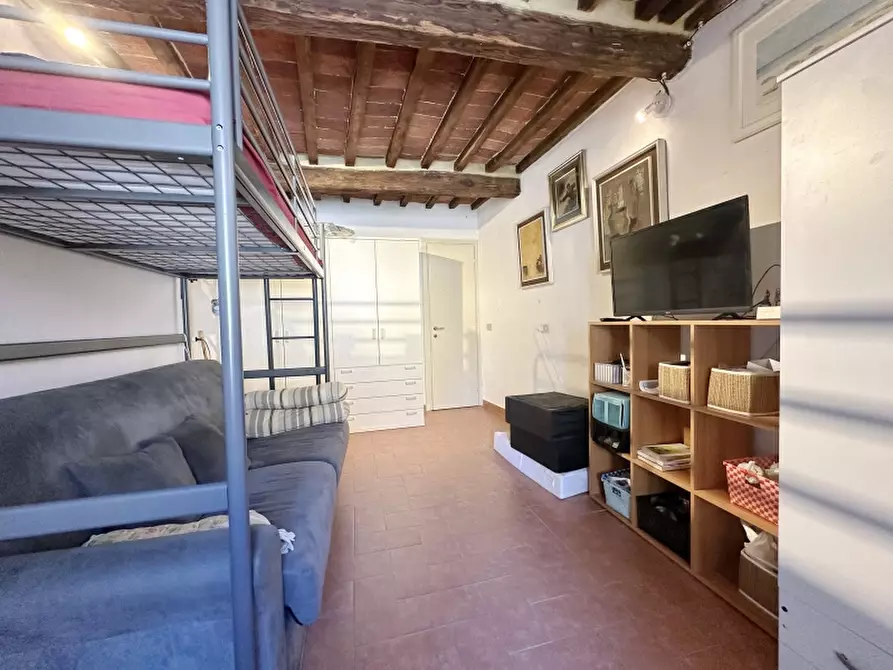 Immagine 17 di Appartamento in vendita  in VIA SAURO 17 a Gavorrano