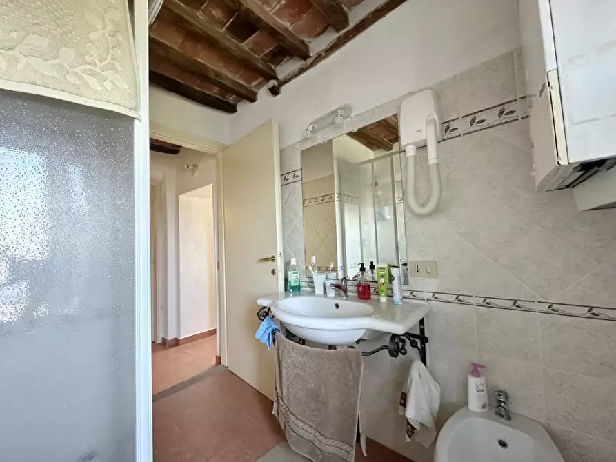 Immagine 20 di Appartamento in vendita  in VIA SAURO 17 a Gavorrano