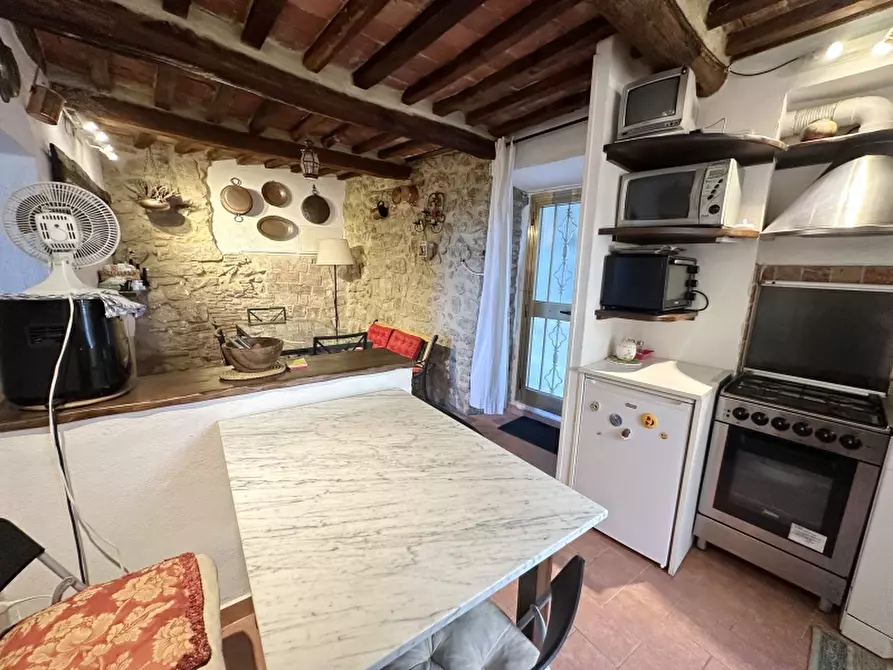 Immagine 3 di Appartamento in vendita  in VIA SAURO 17 a Gavorrano