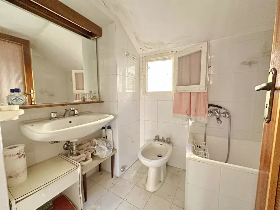 Immagine 9 di Appartamento in vendita  in VIA BANDI 15 a Gavorrano