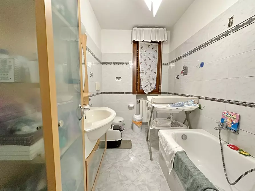 Immagine 15 di Appartamento in vendita  in VIA XXV APRILE 166 a Gavorrano