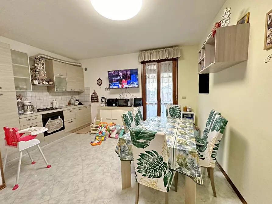 Immagine 3 di Appartamento in vendita  in VIA XXV APRILE 166 a Gavorrano