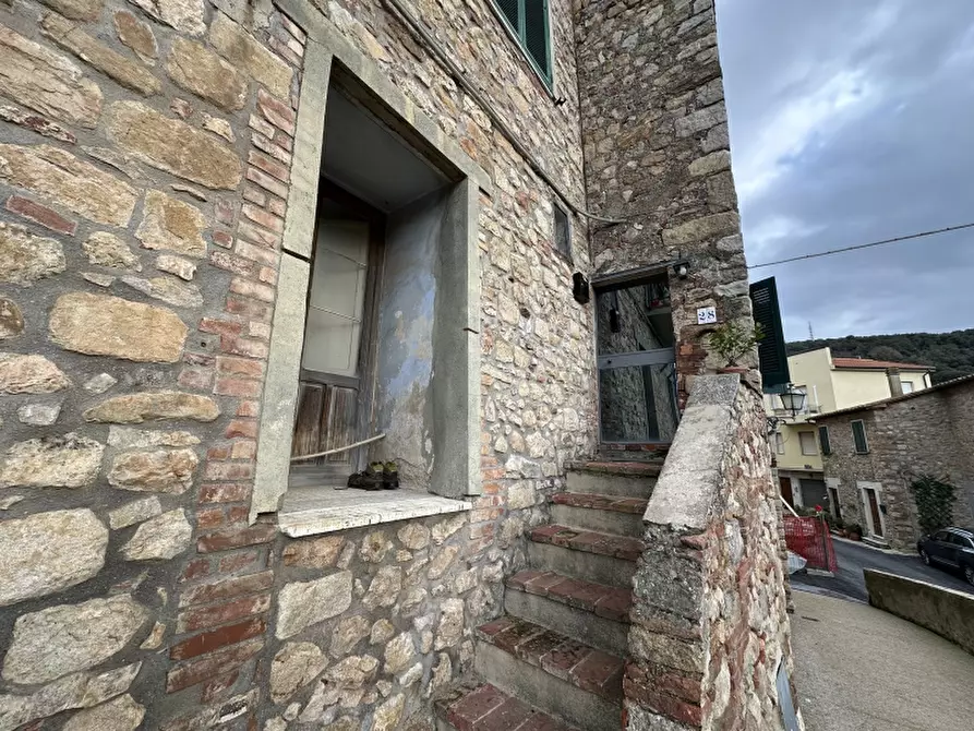 Immagine 9 di Appartamento in vendita  in VIA BANDI 28 a Gavorrano