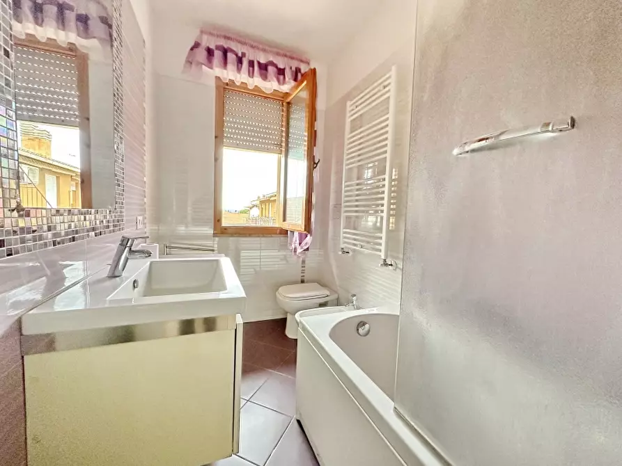 Immagine 15 di Appartamento in vendita  in VIA SALVO D'ACQUISTO 8 a Gavorrano