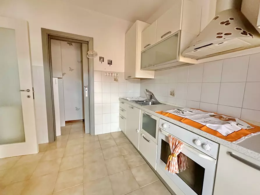 Immagine 7 di Appartamento in vendita  in VIA SALVO D'ACQUISTO 8 a Gavorrano