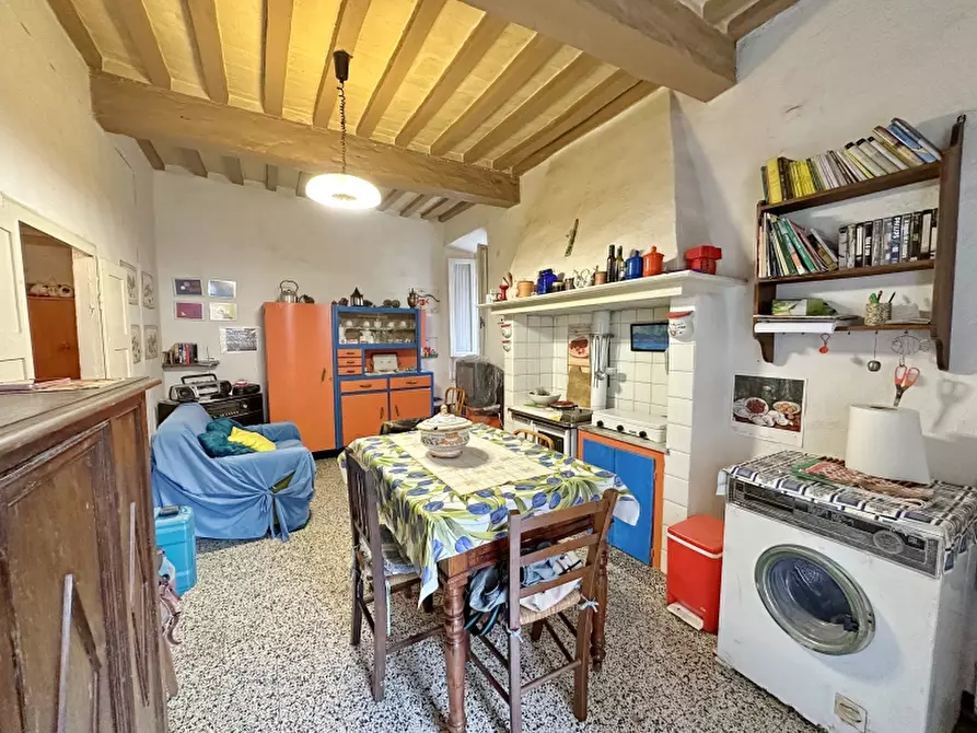 Immagine 1 di Appartamento in vendita  in VIA PANNOCCHIESCHI 2 a Gavorrano