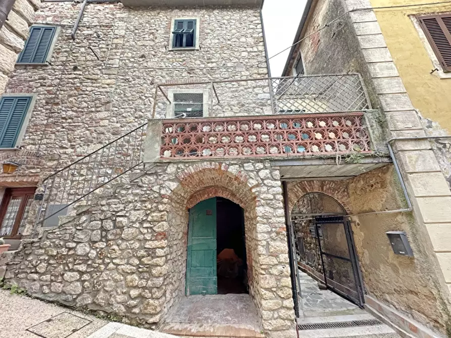 Immagine 16 di Appartamento in vendita  in VIA PANNOCCHIESCHI 2 a Gavorrano