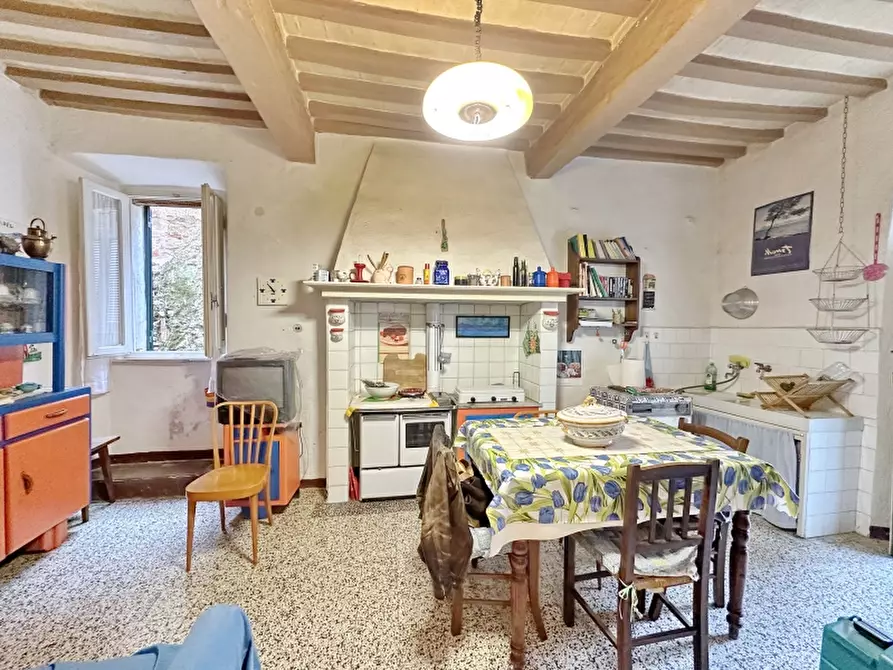 Immagine 4 di Appartamento in vendita  in VIA PANNOCCHIESCHI 2 a Gavorrano