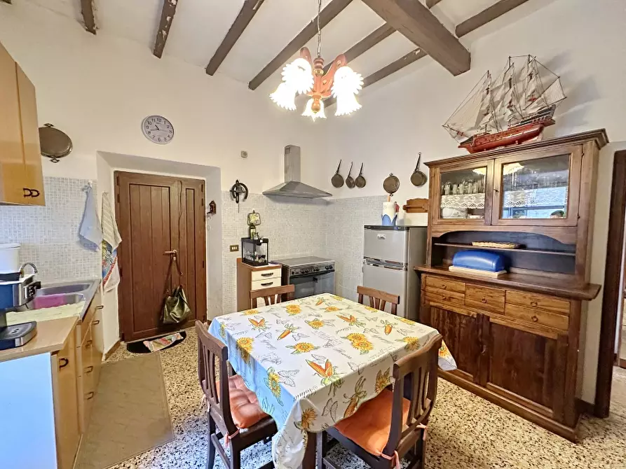 Immagine 1 di Appartamento in vendita  in VIA NAZARIO SAURO 11 a Gavorrano