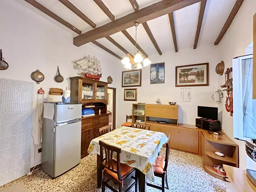 Immagine 3 di Appartamento in vendita  in VIA NAZARIO SAURO 11 a Gavorrano