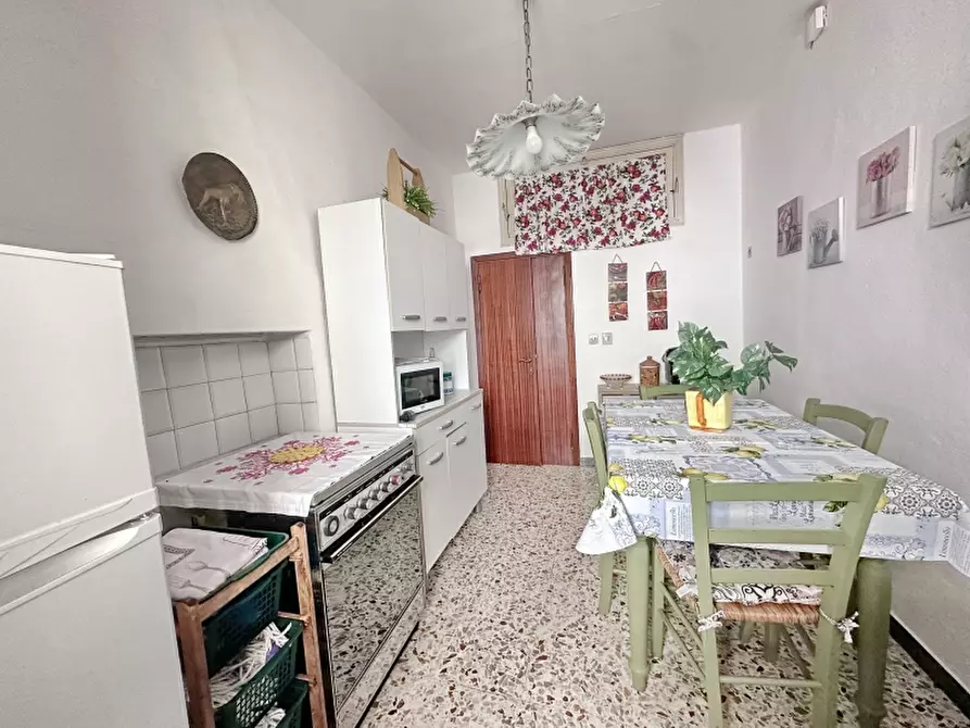 Immagine 2 di Appartamento in vendita  in Via Roma 40 a Gavorrano