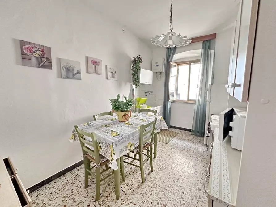 Immagine 3 di Appartamento in vendita  in Via Roma 40 a Gavorrano