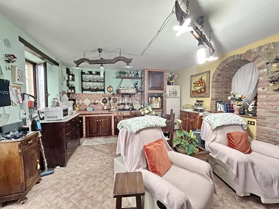 Immagine 2 di Appartamento in vendita  in VIA ROMA 40 a Gavorrano