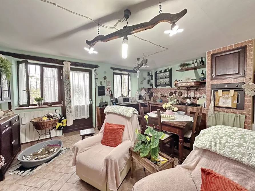 Immagine 3 di Appartamento in vendita  in VIA ROMA 40 a Gavorrano