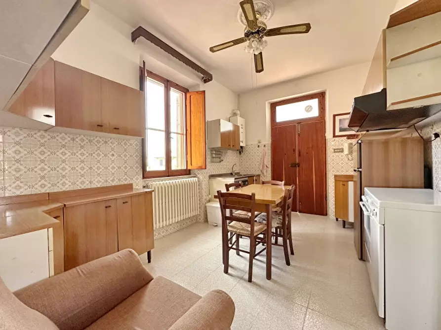 Immagine 13 di Villa in vendita  in Via Marconi 8 a Gavorrano