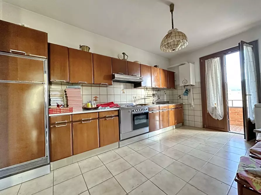 Immagine 1 di Appartamento in vendita  in via marconi 167 a Gavorrano