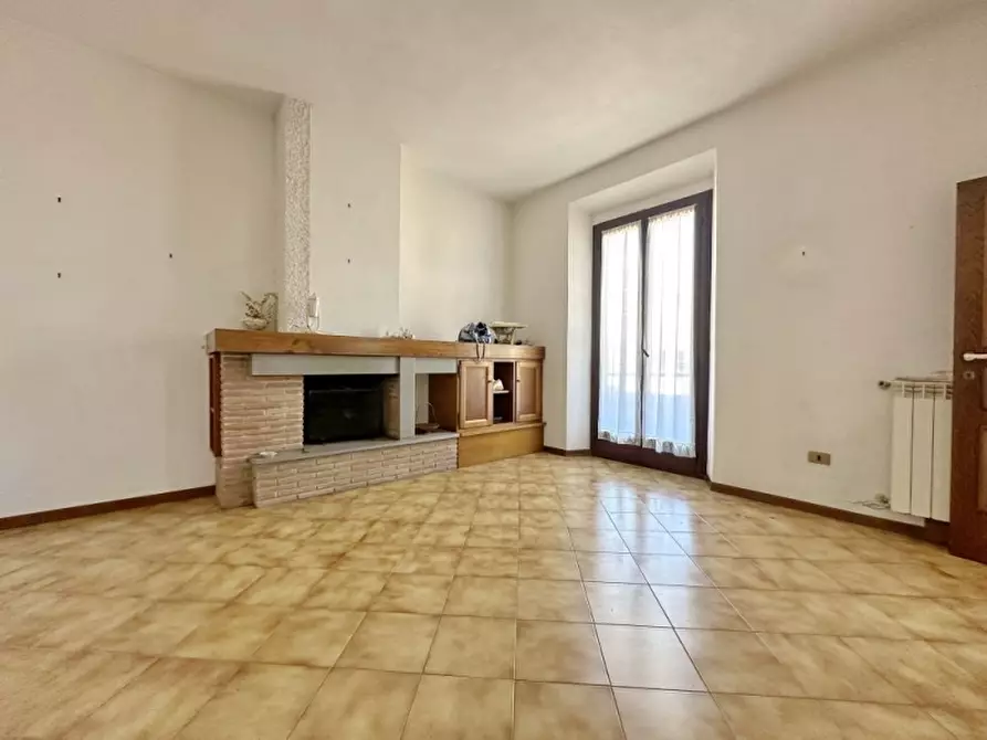 Immagine 1 di Appartamento in vendita  in VIA ROMA 5 a Gavorrano