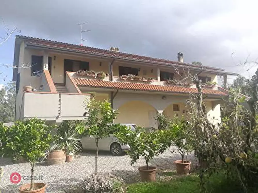 Immagine 1 di Rustico / casale in vendita  in Giuncarico a Gavorrano