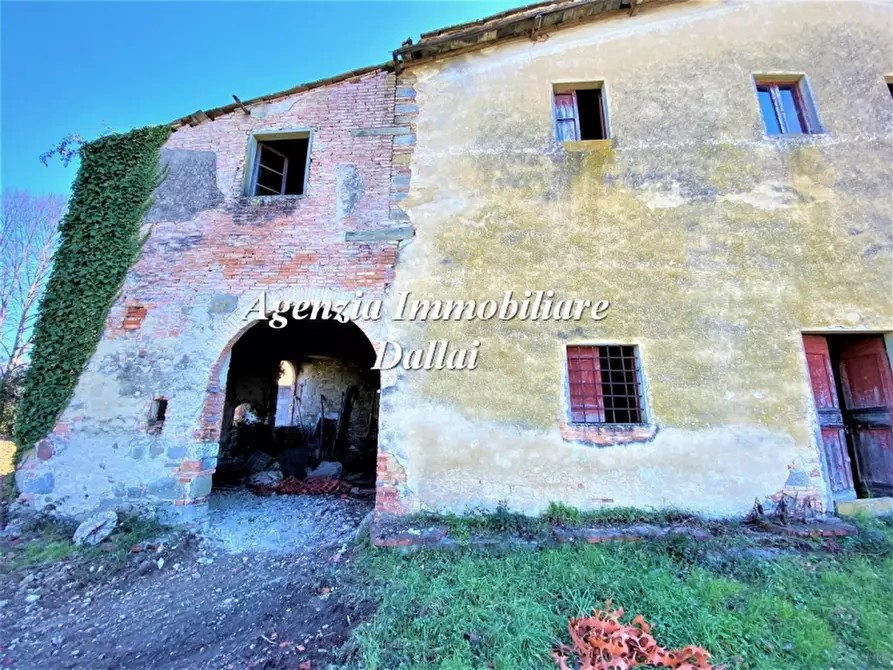 Immagine 9 di Rustico / casale in vendita  a Scarperia E San Piero