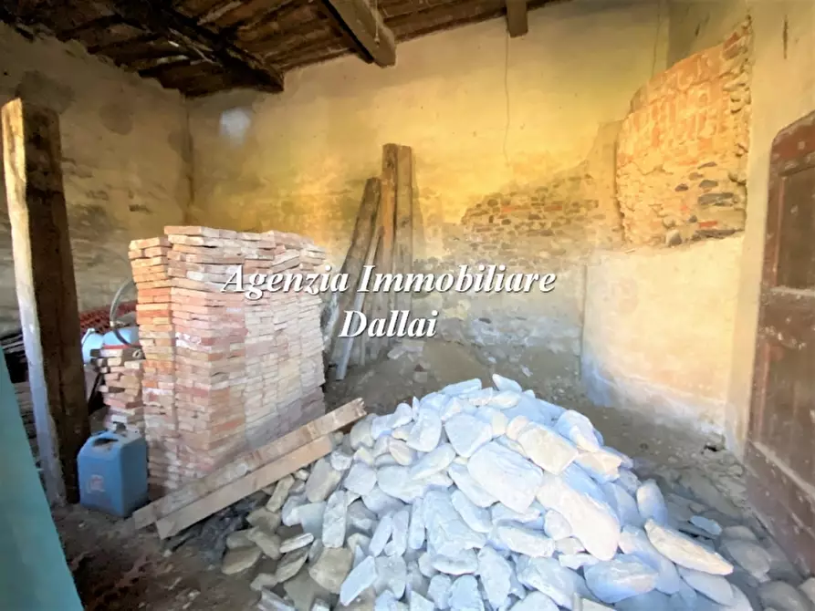 Immagine 13 di Rustico / casale in vendita  a Scarperia E San Piero