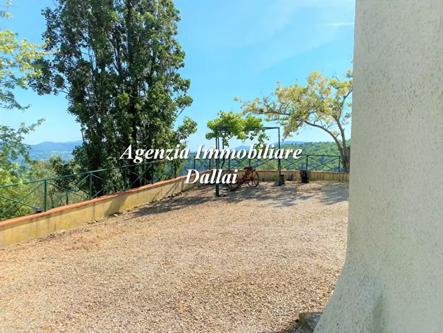 Immagine 11 di Casa colonica in vendita  a Barberino Di Mugello