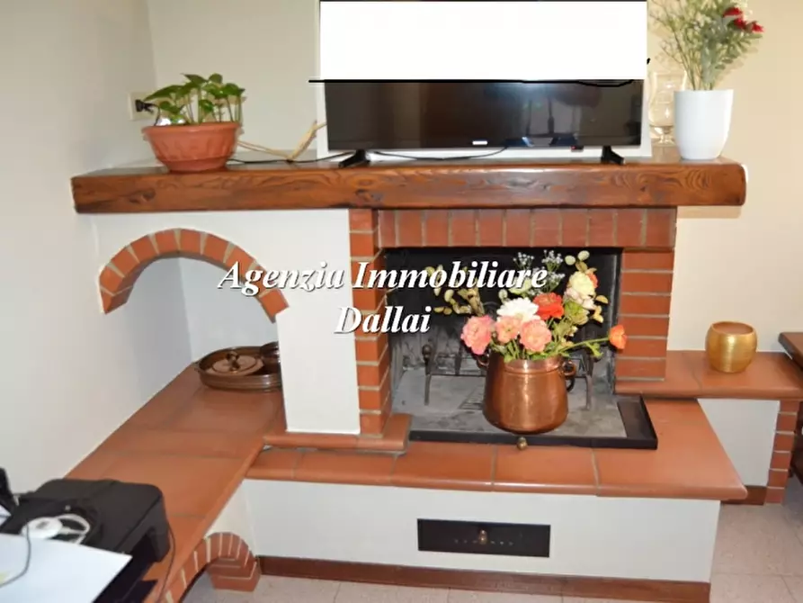 Immagine 2 di Appartamento in vendita  a Scarperia E San Piero