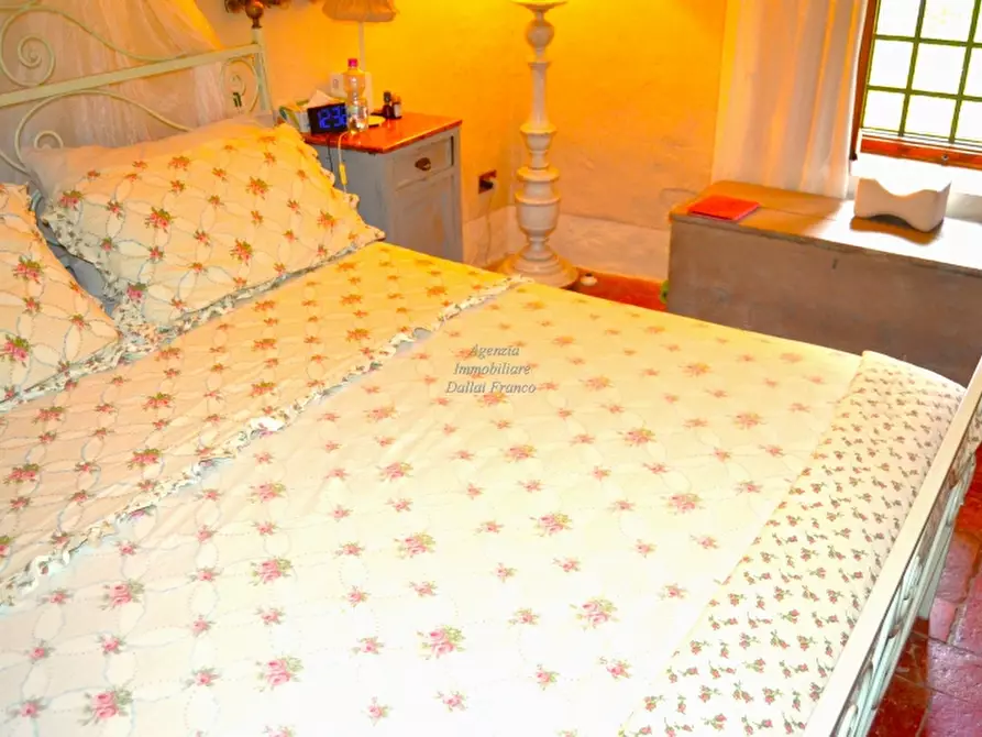 Immagine 31 di Casa colonica in vendita  a Borgo San Lorenzo