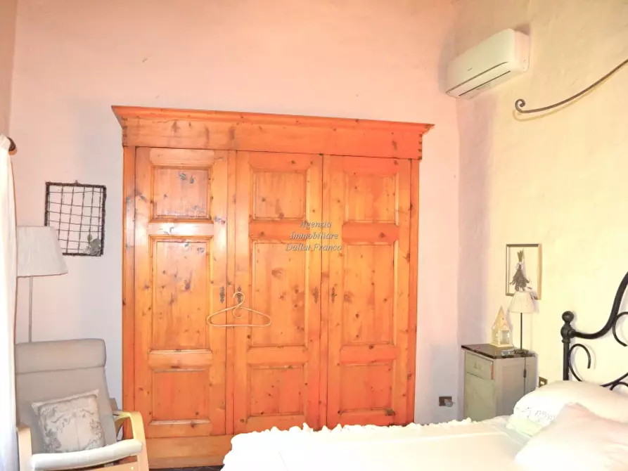 Immagine 32 di Casa colonica in vendita  a Borgo San Lorenzo