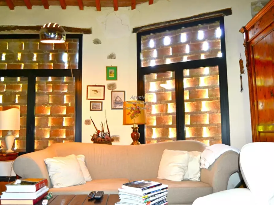 Immagine 36 di Casa colonica in vendita  a Borgo San Lorenzo