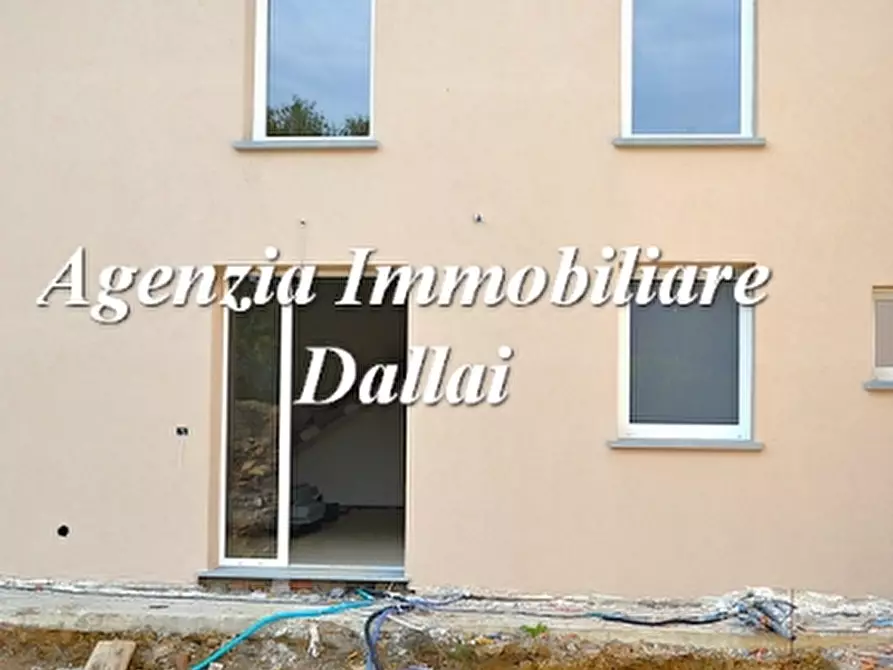 Immagine 39 di Terratetto in vendita  a Borgo San Lorenzo