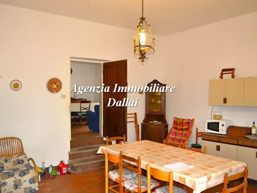 Immagine 38 di Casa colonica in vendita  a Scarperia E San Piero