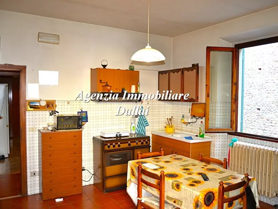 Immagine 2 di Terratetto in vendita  in Via Roma 9999 a Scarperia E San Piero