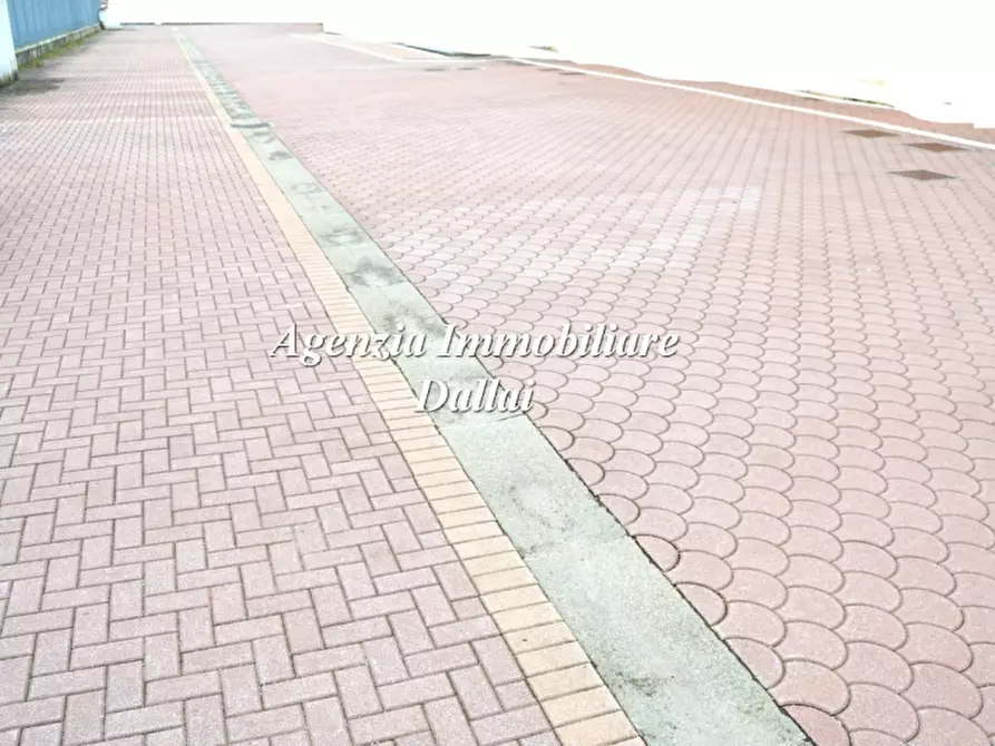 Immagine 1 di Capannone industriale in affitto  a Scarperia E San Piero