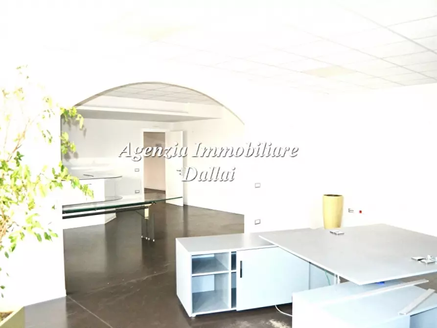 Immagine 21 di Capannone industriale in affitto  a Scarperia E San Piero